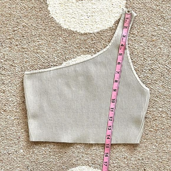 Babaton x Aritzia Sculpt Knit One Shoulder Cropped Tank Top Chrome Pearl Large - Picture 5 of 7